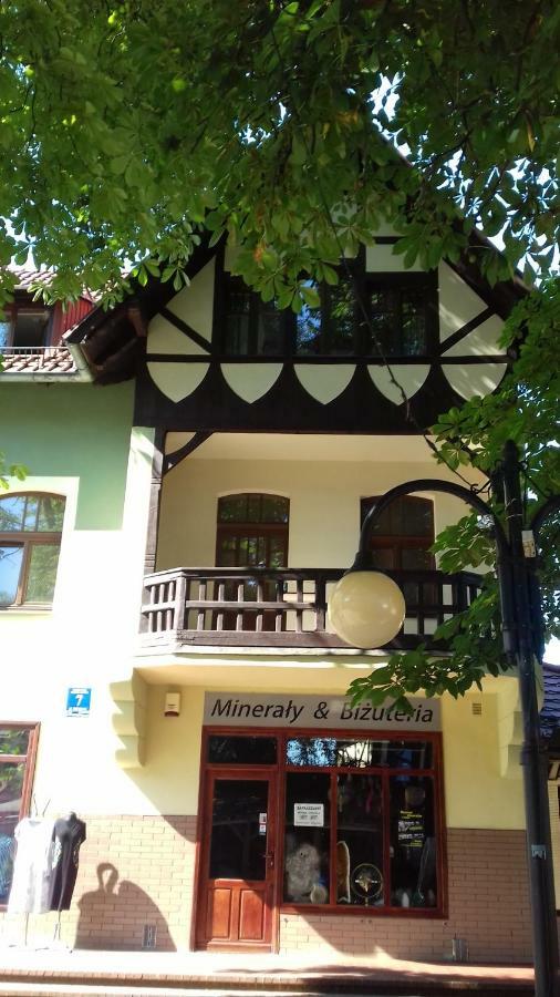 Bialy Apartament Polanica-Zdroj Exterior photo